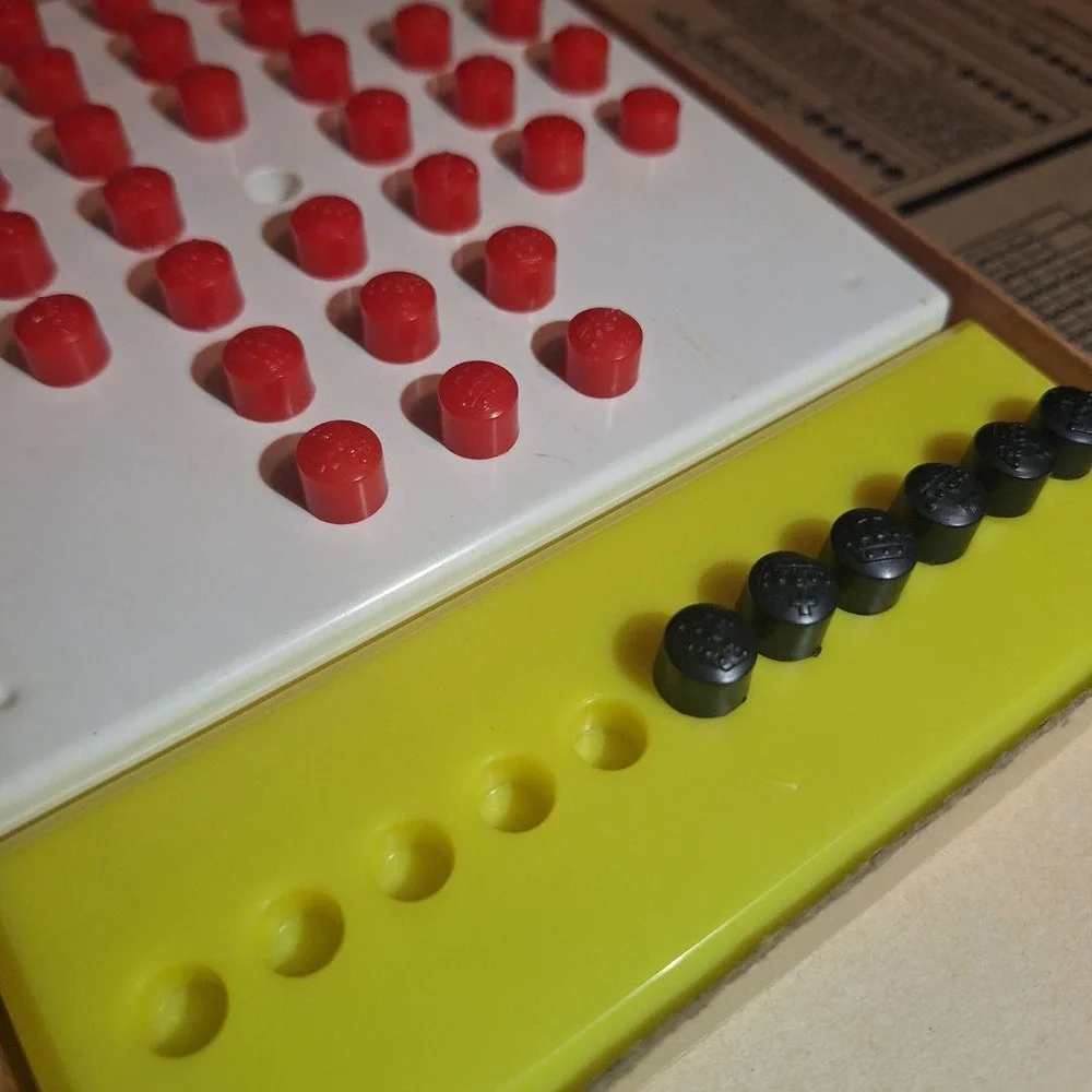 Vintage Hi-Q Peg Game Kohner‎ The New Game Craze Brain Buster Puzzle